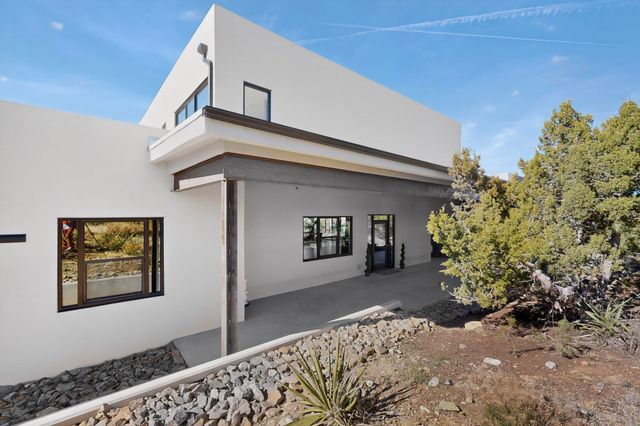 235 Kimberly Lane, Tijeras, NM 87059