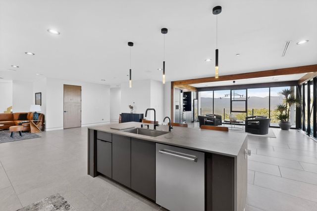 235 Kimberly Lane, Tijeras, NM 87059