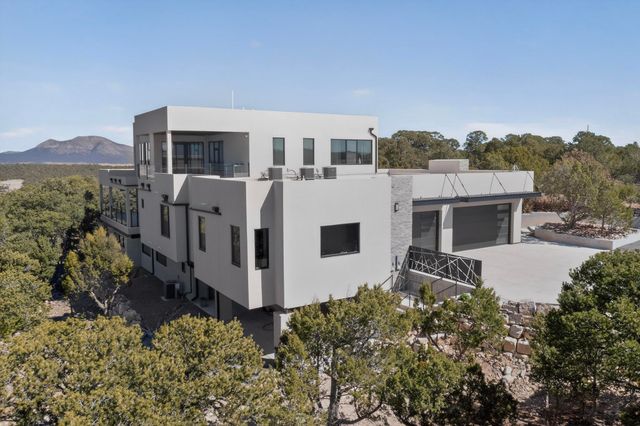 235 Kimberly Lane, Tijeras, NM 87059