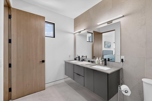 235 Kimberly Lane, Tijeras, NM 87059