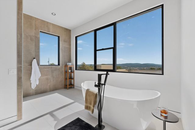 235 Kimberly Lane, Tijeras, NM 87059