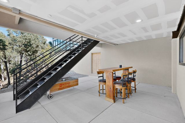 235 Kimberly Lane, Tijeras, NM 87059