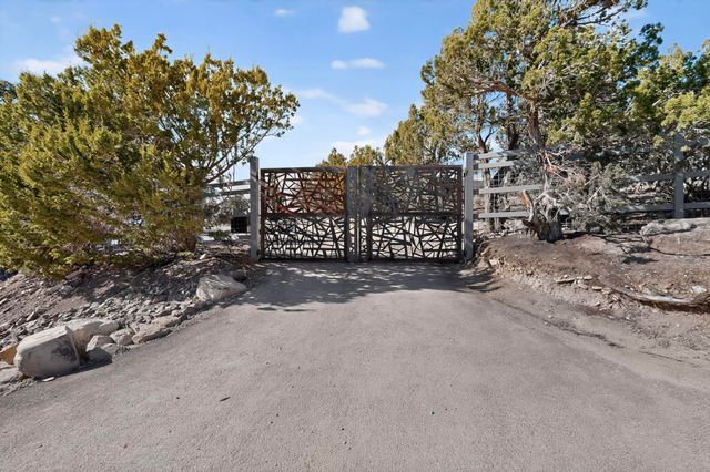 235 Kimberly Lane, Tijeras, NM 87059