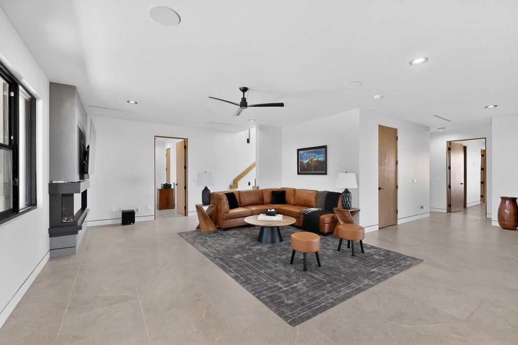 Image 12 of property listing at 235 Kimberly Lane, Tijeras, NM 87059