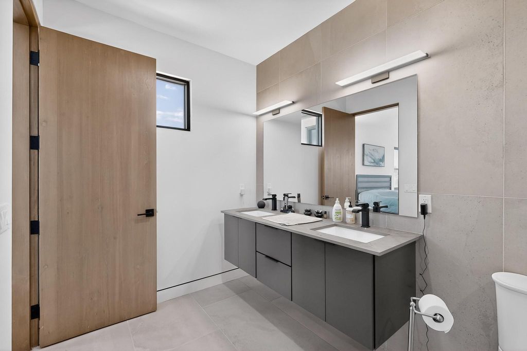 Image 40 of property listing at 235 Kimberly Lane, Tijeras, NM 87059