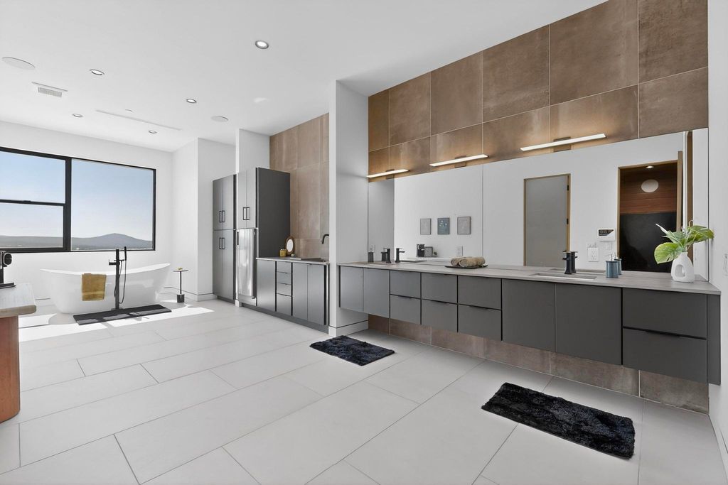 Image 49 of property listing at 235 Kimberly Lane, Tijeras, NM 87059