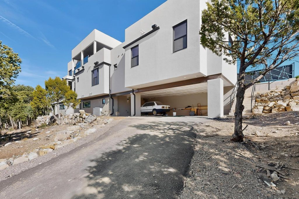 Image 71 of property listing at 235 Kimberly Lane, Tijeras, NM 87059