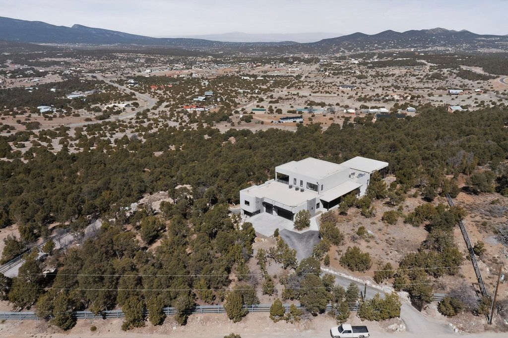 Image 76 of property listing at 235 Kimberly Lane, Tijeras, NM 87059