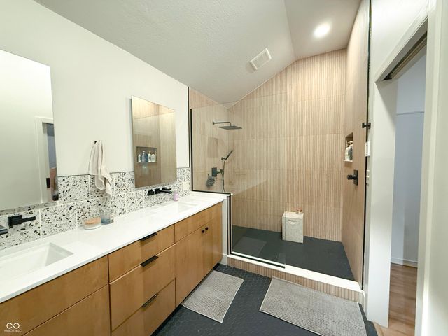 411 S Pleasant Ridge Road, Bloomington, IN 47401