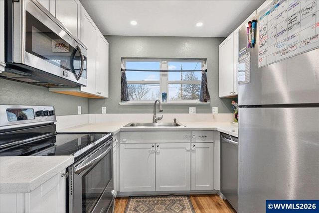 1530 Maple St SW, Albany, OR 97321