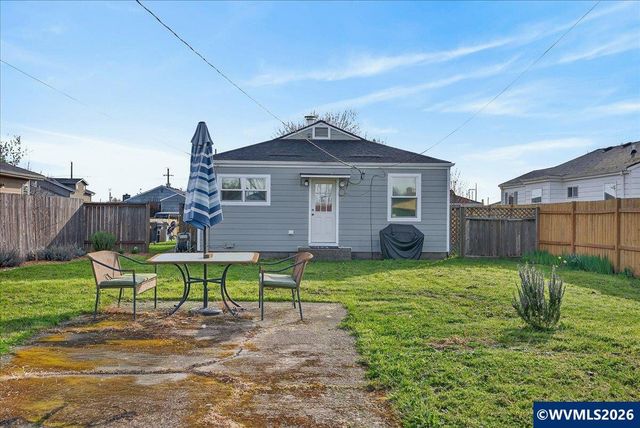 1530 Maple St SW, Albany, OR 97321