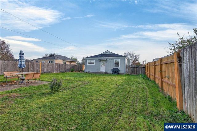 1530 Maple St SW, Albany, OR 97321