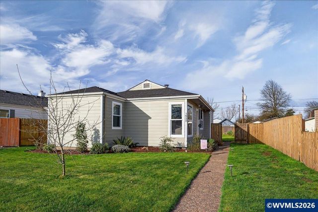 1530 Maple St SW, Albany, OR 97321