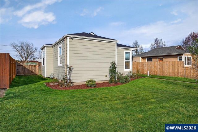 1530 Maple St SW, Albany, OR 97321