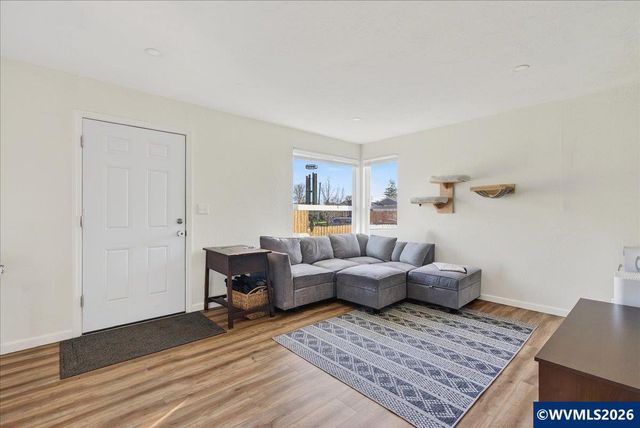 1530 Maple St SW, Albany, OR 97321