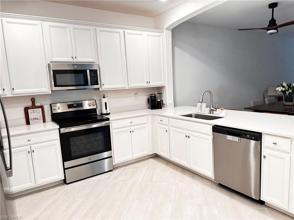 2084 Wellington ST, NAPLES, FL 34120 — exterior