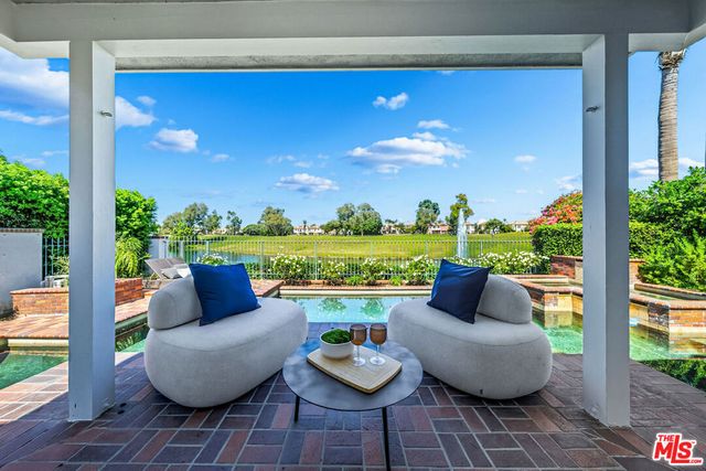 19382 Woodlands Drive, Huntington Beach, CA 92648