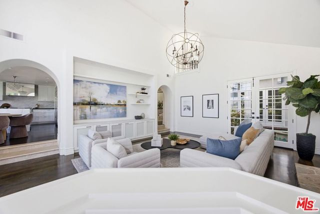 19382 Woodlands Drive, Huntington Beach, CA 92648