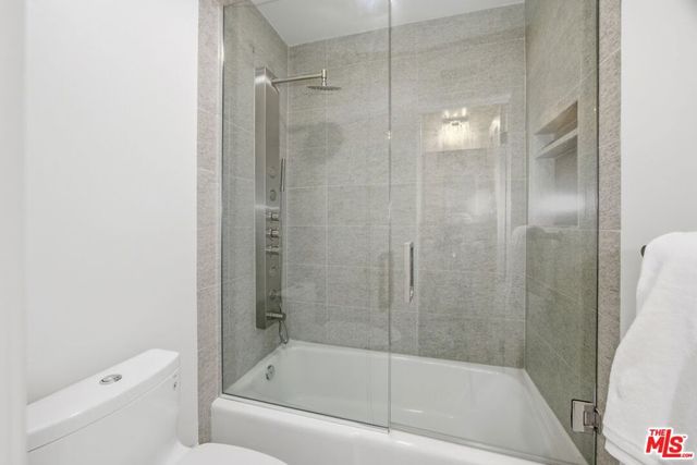 19382 Woodlands Drive, Huntington Beach, CA 92648