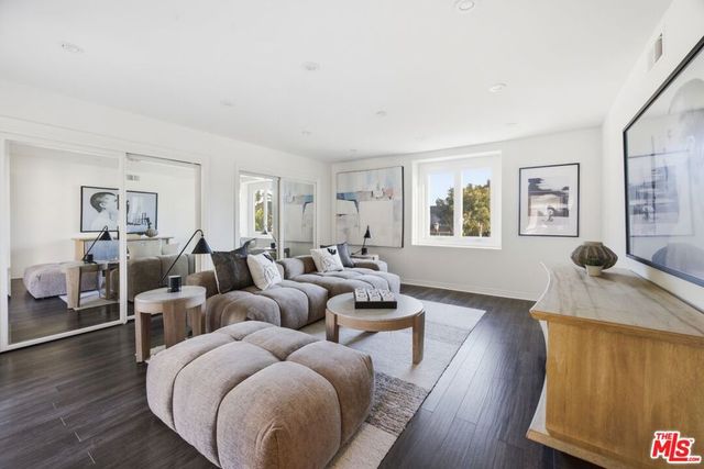 19382 Woodlands Drive, Huntington Beach, CA 92648