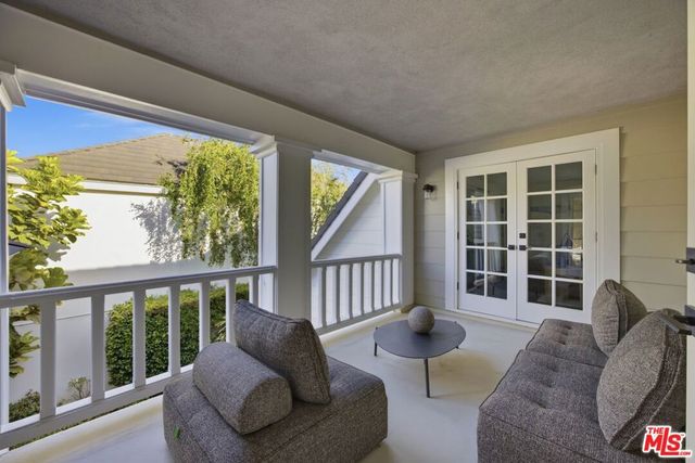 19382 Woodlands Drive, Huntington Beach, CA 92648