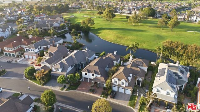 19382 Woodlands Drive, Huntington Beach, CA 92648