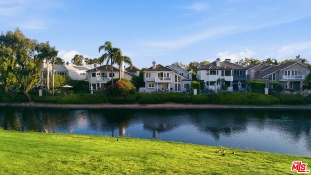 19382 Woodlands Drive, Huntington Beach, CA 92648