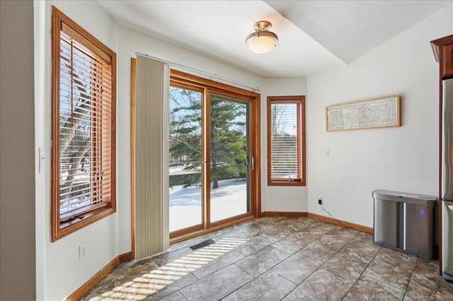 925 S Holt Circle, Madison, WI 53719