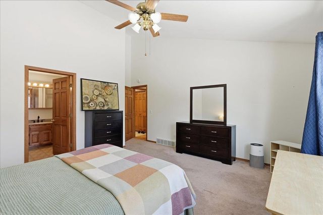 925 S Holt Circle, Madison, WI 53719