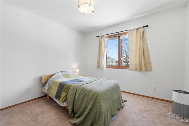 925 S Holt Circle, Madison, WI 53719