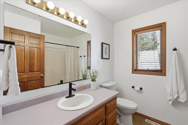 925 S Holt Circle, Madison, WI 53719