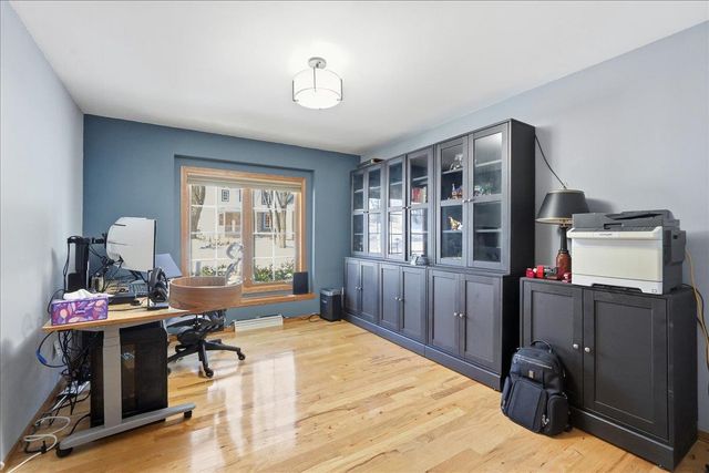 925 S Holt Circle, Madison, WI 53719