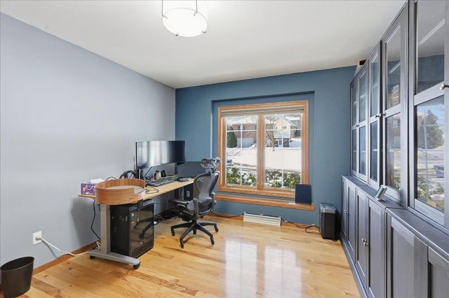 925 S Holt Circle, Madison, WI 53719