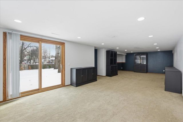 925 S Holt Circle, Madison, WI 53719