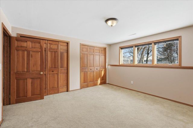 925 S Holt Circle, Madison, WI 53719