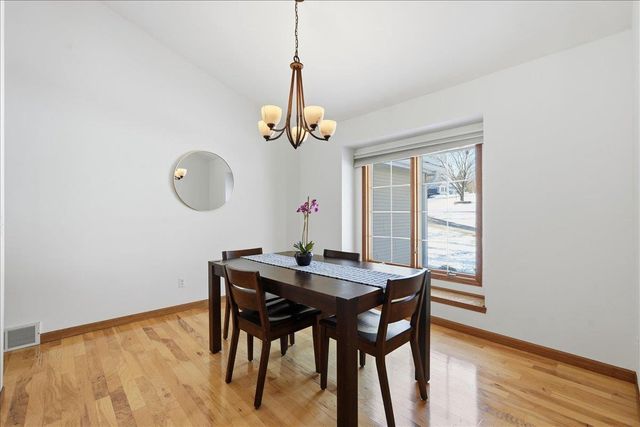 925 S Holt Circle, Madison, WI 53719