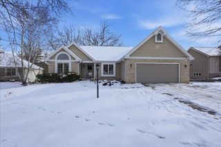 925 S Holt Circle, Madison, WI 53719