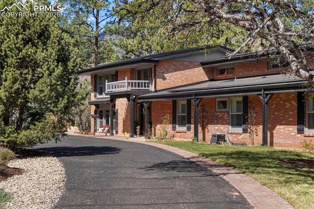 1660 Mesa Avenue, Colorado Springs, CO 80906