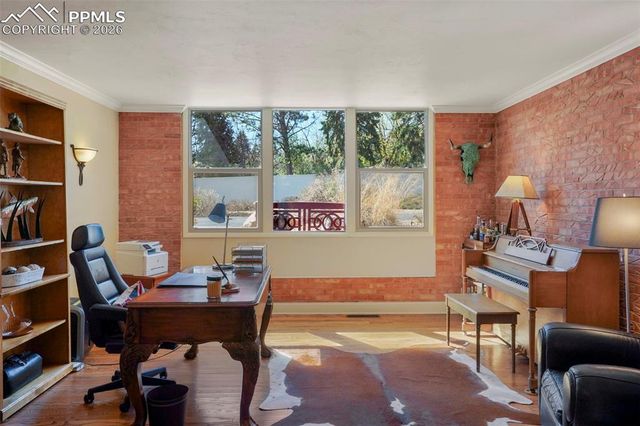 1660 Mesa Avenue, Colorado Springs, CO 80906