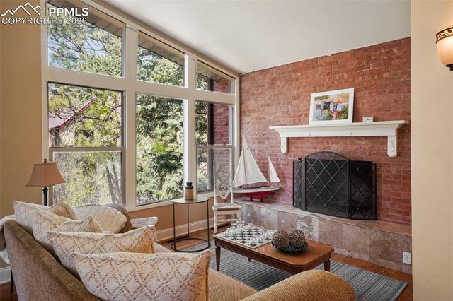 1660 Mesa Avenue, Colorado Springs, CO 80906