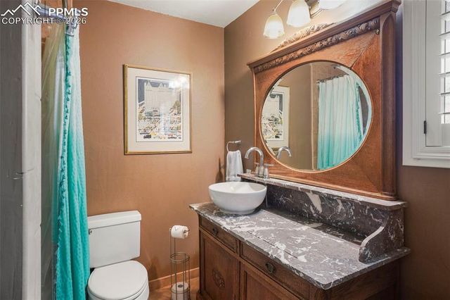 1660 Mesa Avenue, Colorado Springs, CO 80906