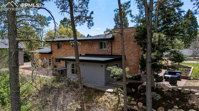 1660 Mesa Avenue, Colorado Springs, CO 80906