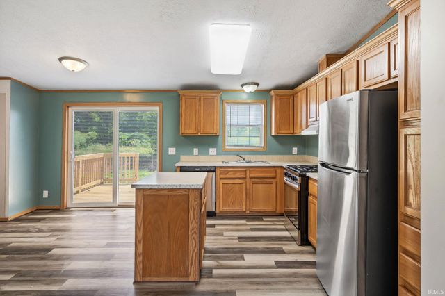 1895 E 800 S, Claypool, IN 46510