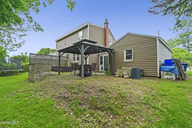 53 Pleasant Court, Cohoes, NY 12047