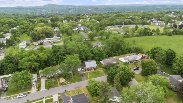 53 Pleasant Court, Cohoes, NY 12047