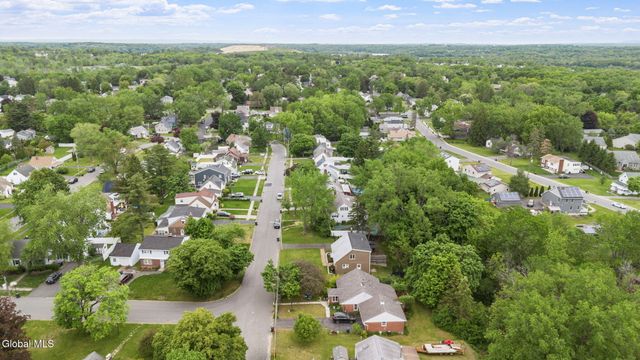 53 Pleasant Court, Cohoes, NY 12047