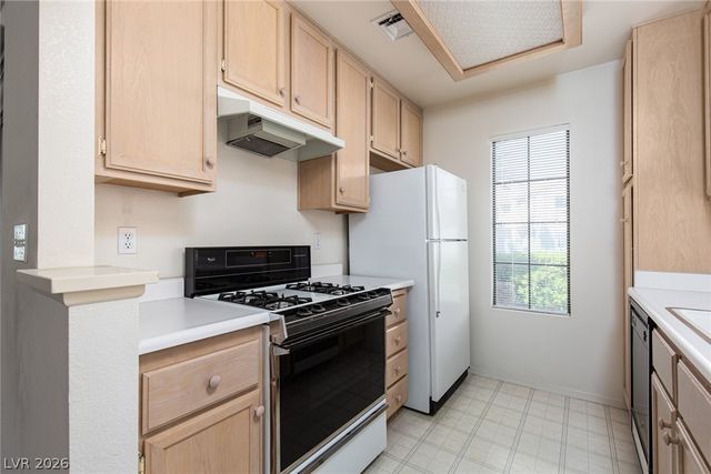 4877 South Torrey Pines Drive 105, Las Vegas, NV 89103