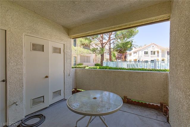 4877 South Torrey Pines Drive 105, Las Vegas, NV 89103