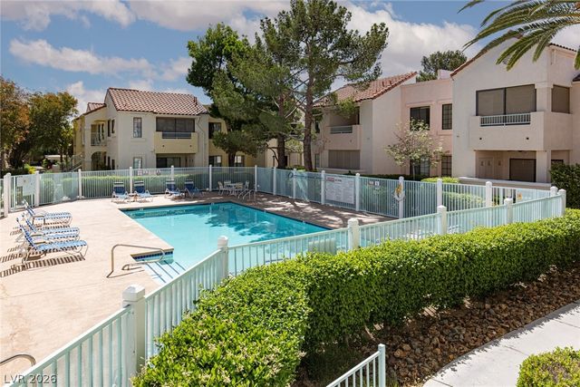 4877 South Torrey Pines Drive 105, Las Vegas, NV 89103