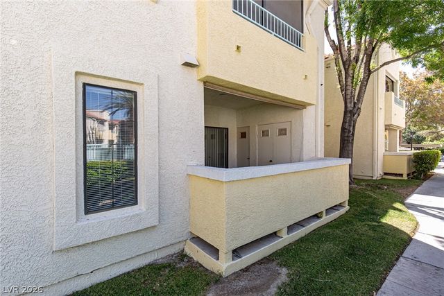 4877 South Torrey Pines Drive 105, Las Vegas, NV 89103